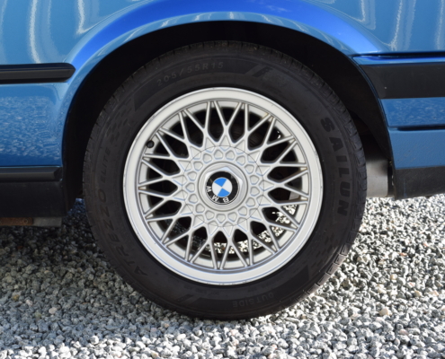 BMW 318I