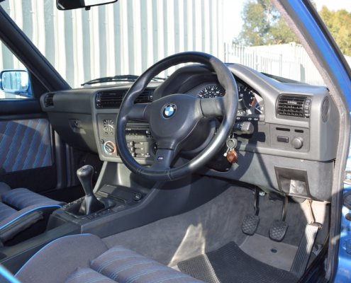 BMW 318I